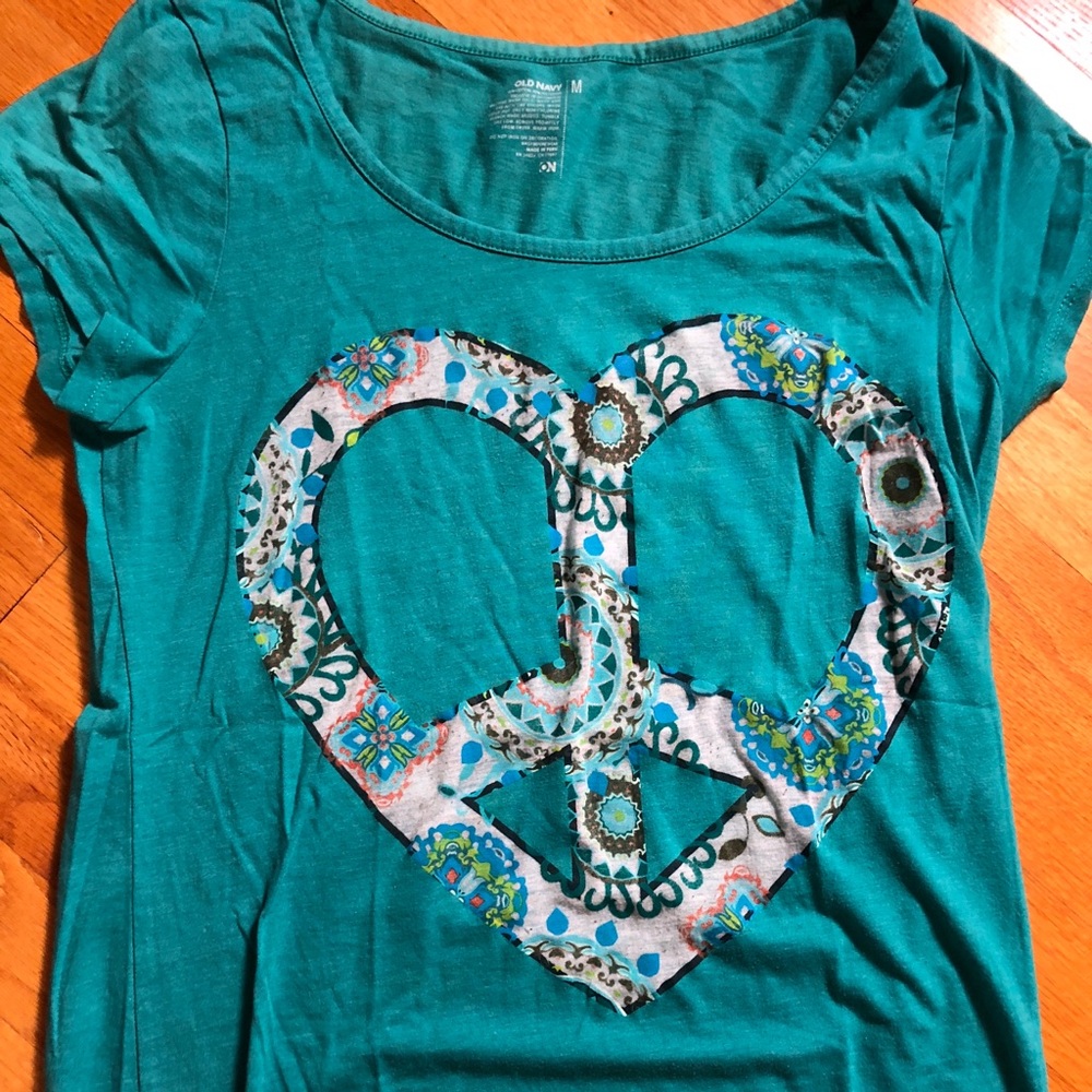 heart shaped - Peace sign - tee shirt